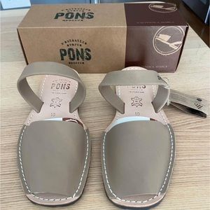 Pons Classic Style Vegan Taupe Avarca Sandals Size 10
